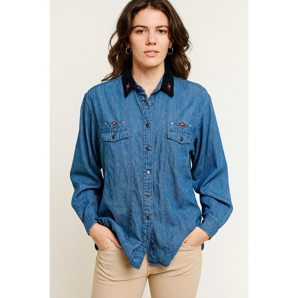 Wrangler x Vintage 80s Southwestern Embroidered Velvet Collar Button Down - Picture 1 of 4